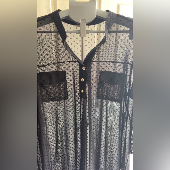 PLUS SIZE SHEER DOT BLOUSE - Picture 4 of 9